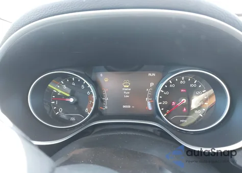 2018 Jeep Compass Latitude 4X4 z USA, uszkodzony, nr VIN 3C4NJDBB8JT355866